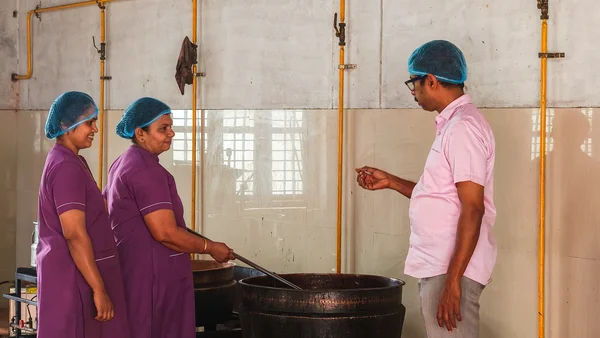Medicine preparation workshop at Thulasi Ayurveda